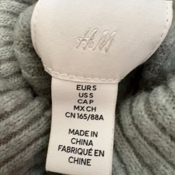 Green turtleneck sweater small - Picture 3 of 4